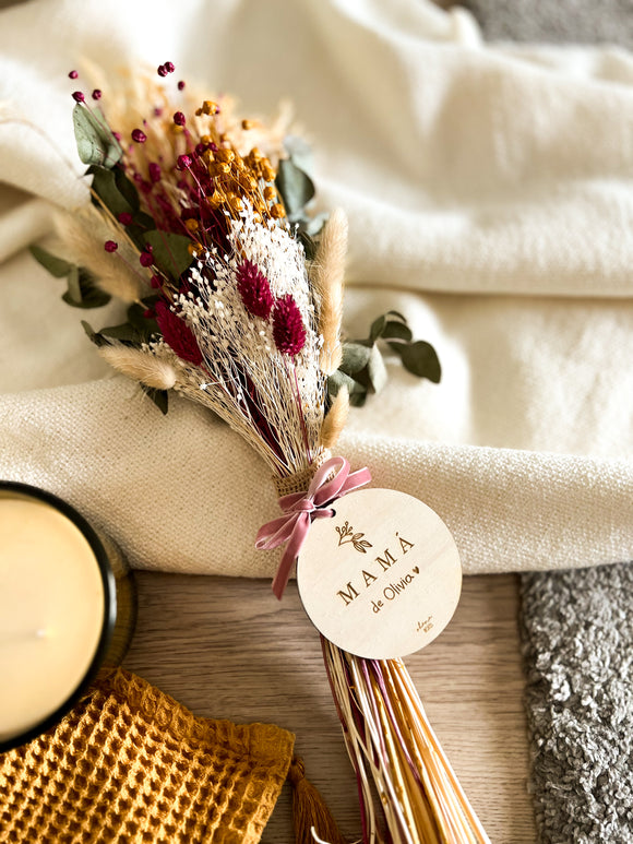 RAMO FLORES CON PLACA MAMÁ