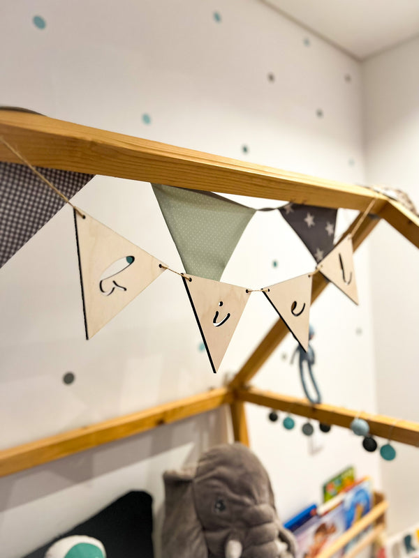 GUIRNALDA PERSONALIZADA MADERA