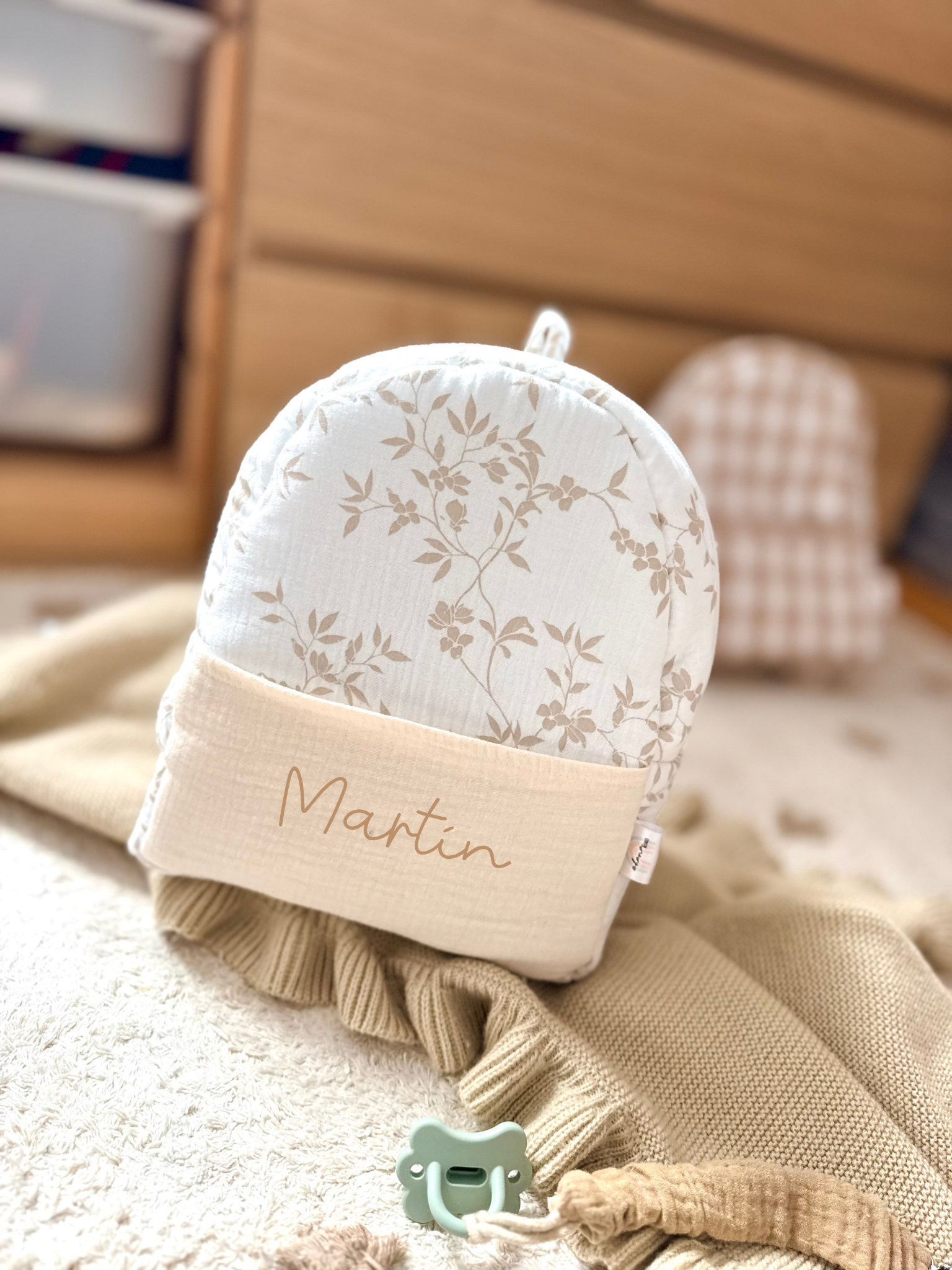 MOCHILA HOJITAS