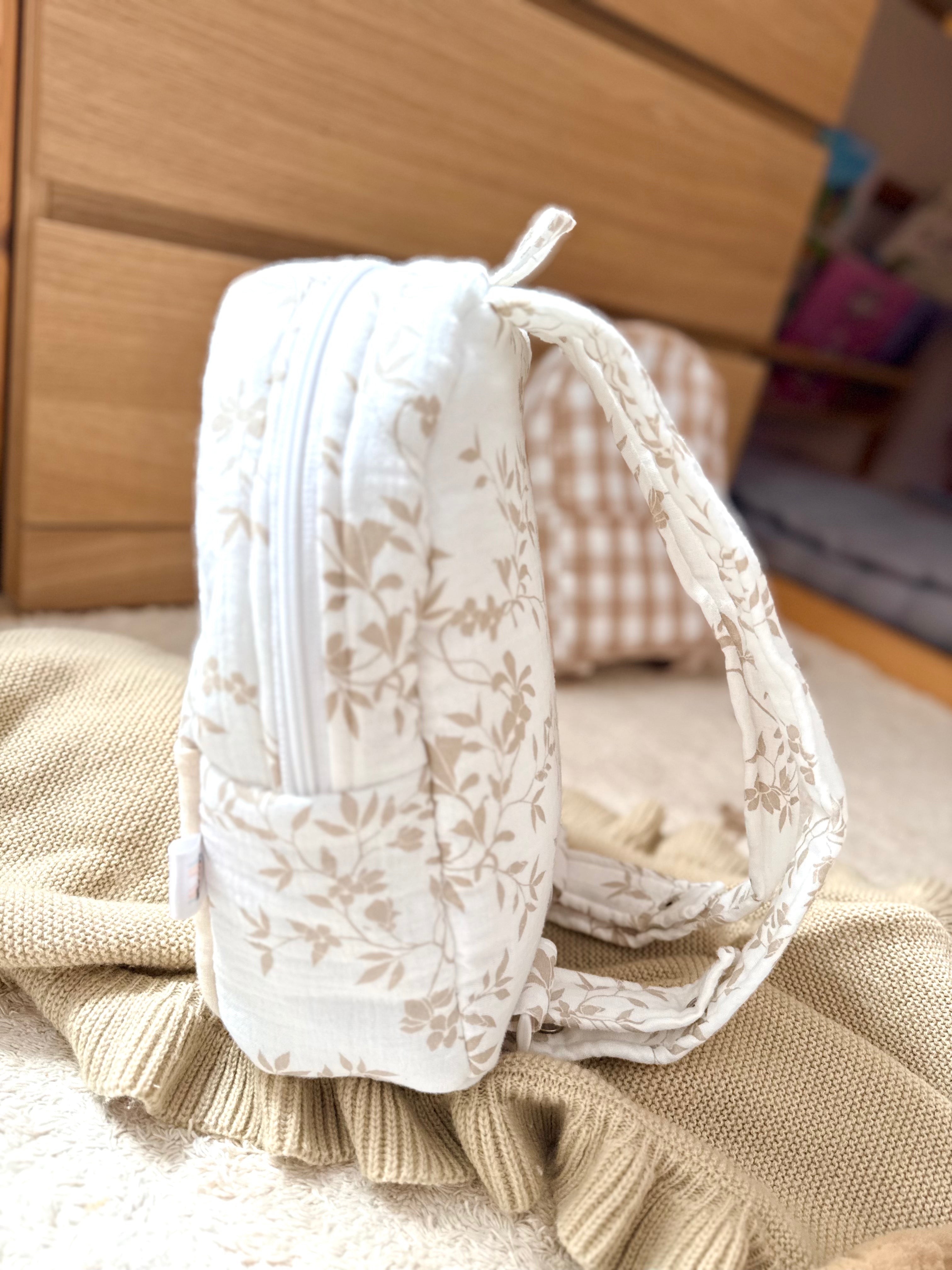 MOCHILA HOJITAS