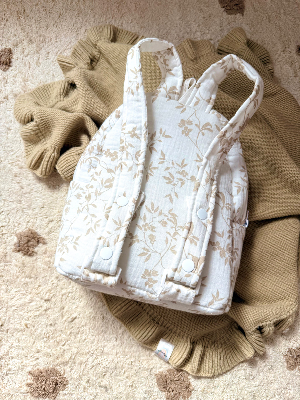 MOCHILA HOJITAS