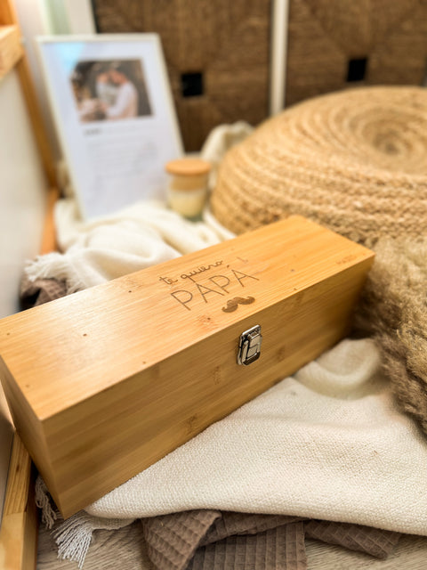 CAJA Y SET DE VINO PERSONALIZADA