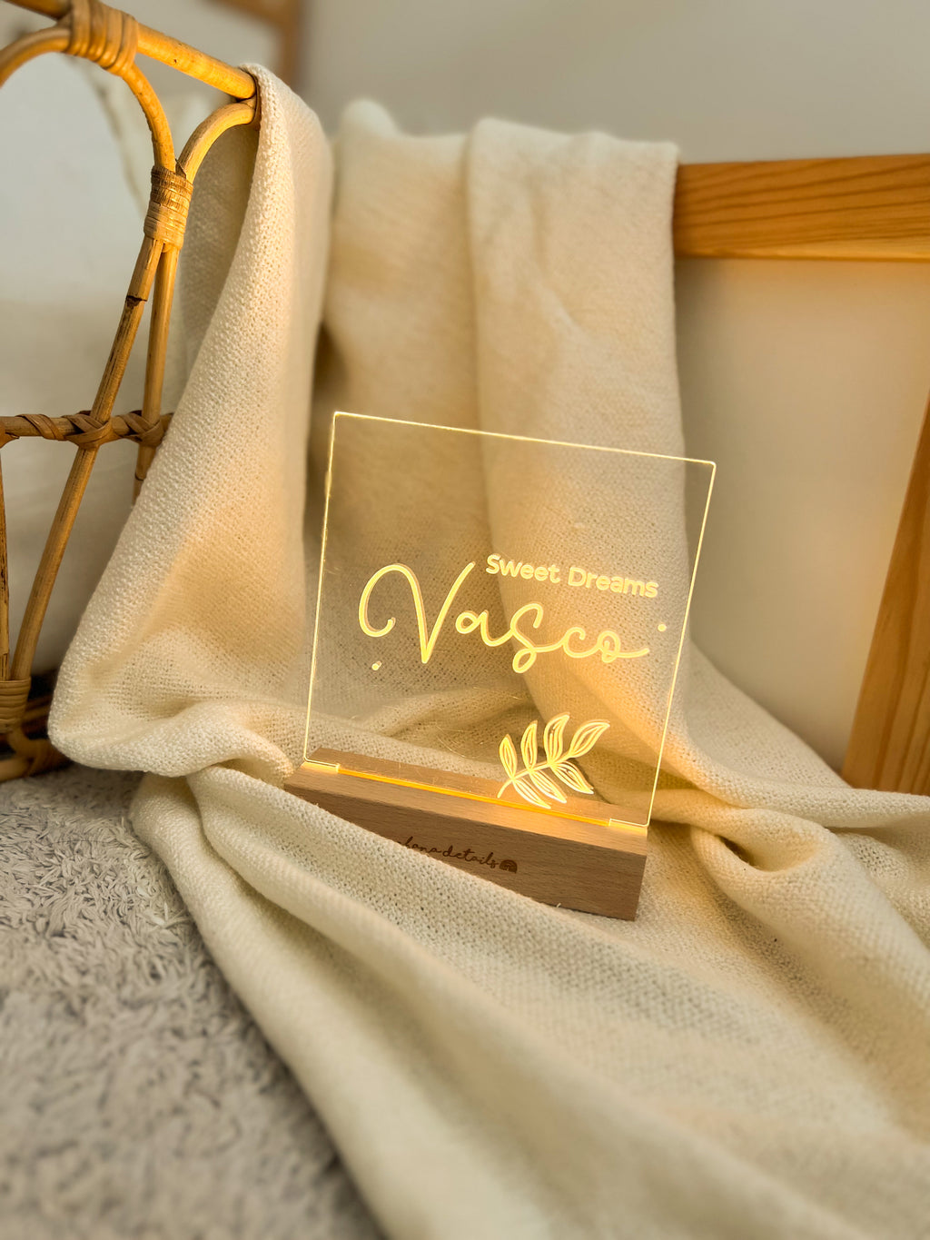 LÁMPARA PERSONALIZADA HOJA