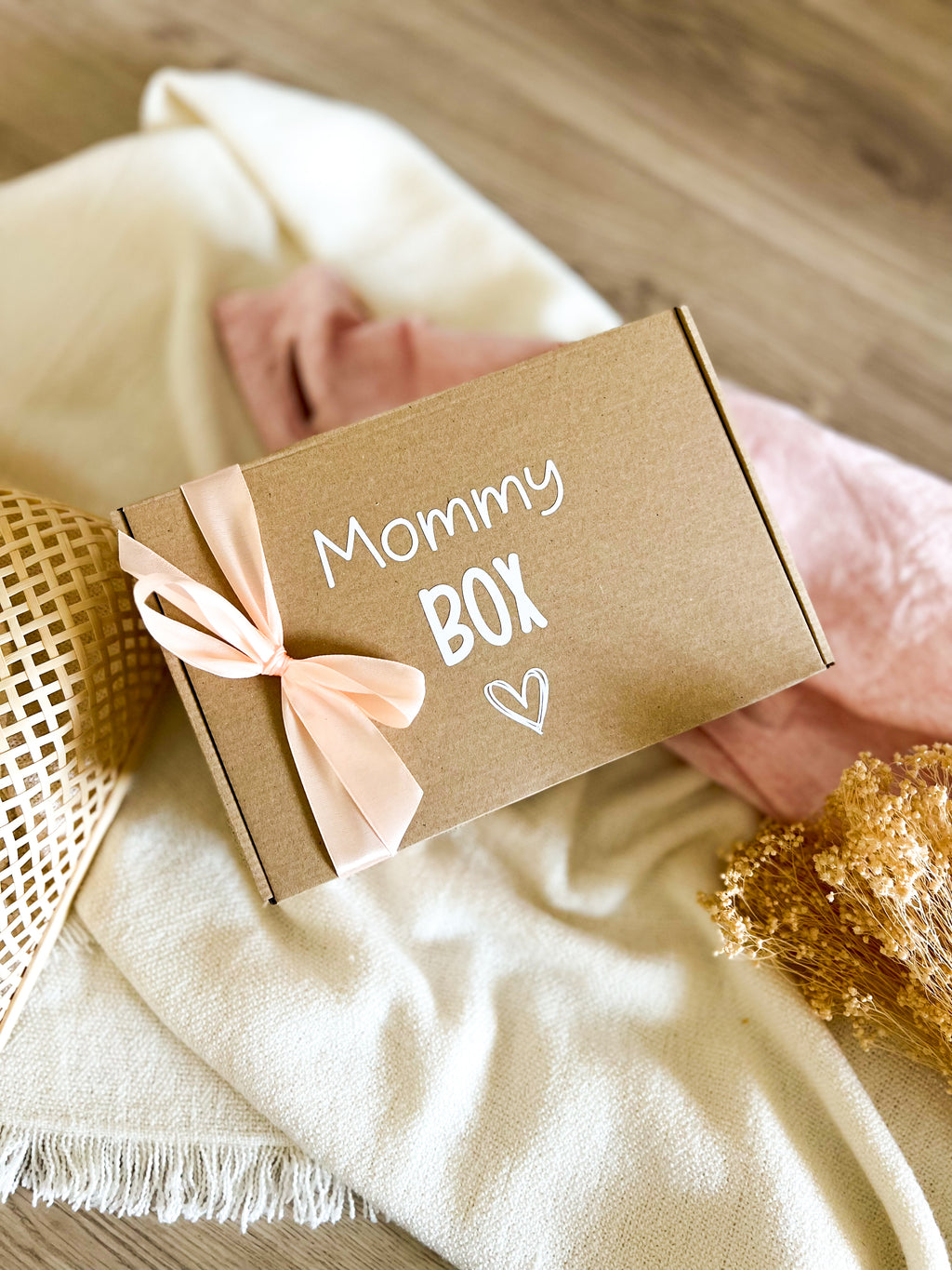 MOMMY BOX