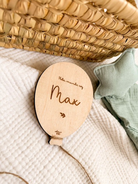 PLACA NOMBRE GLOBO - Ohana Details