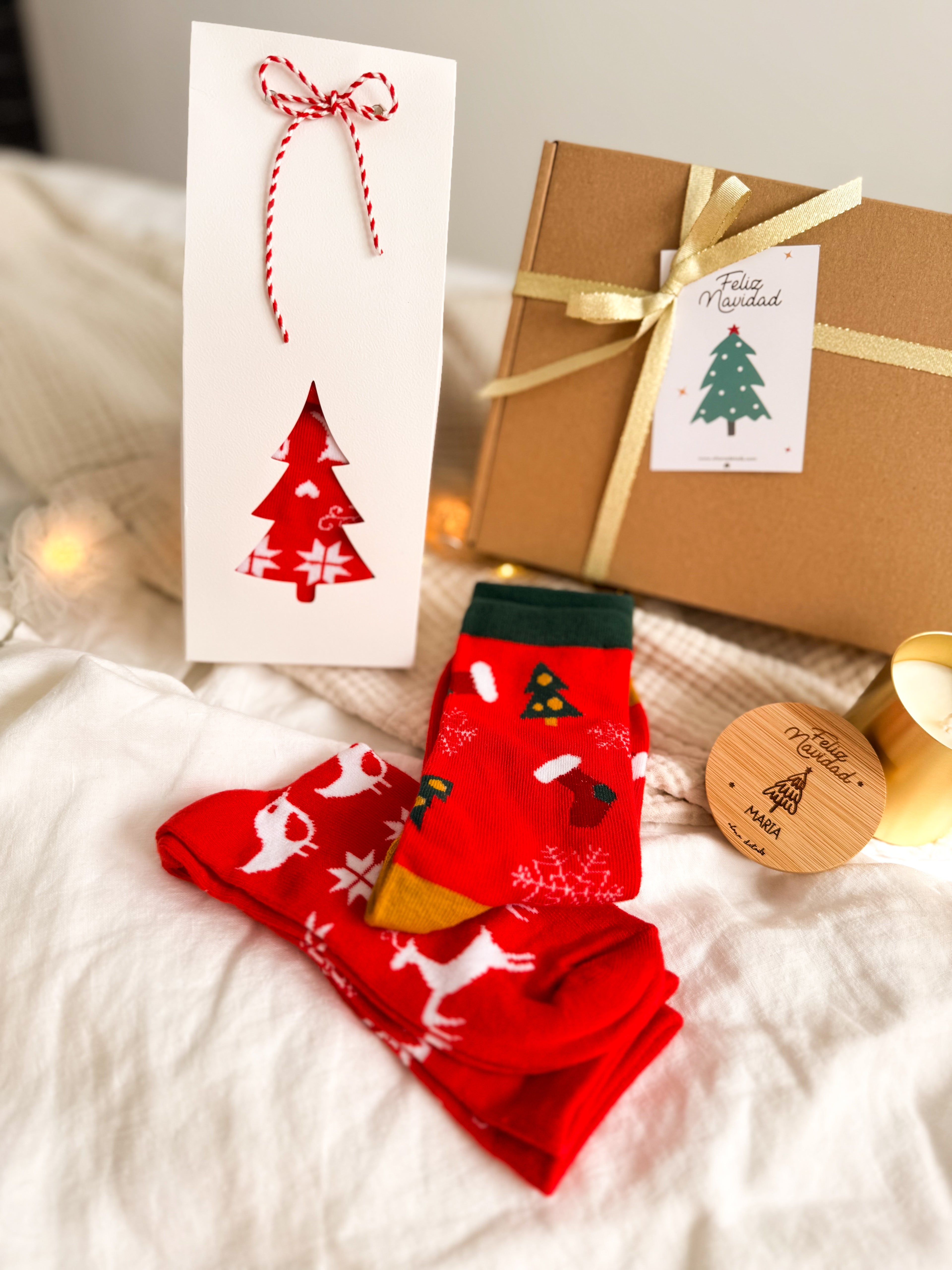 PACK NAVIDAD VELA + CALCETINES - Ohana Details