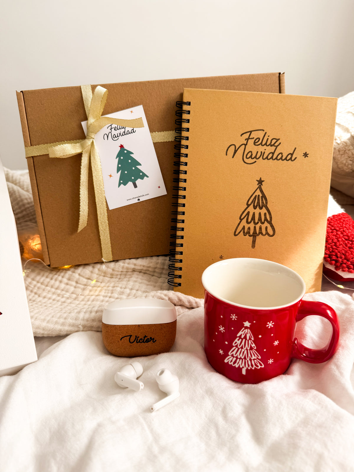 TAZA ROJA NAVIDAD ÁRBOL - Ohana Details