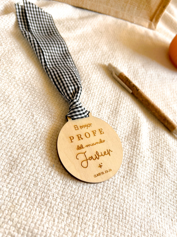 MEDALLA PROFE - Ohana Details