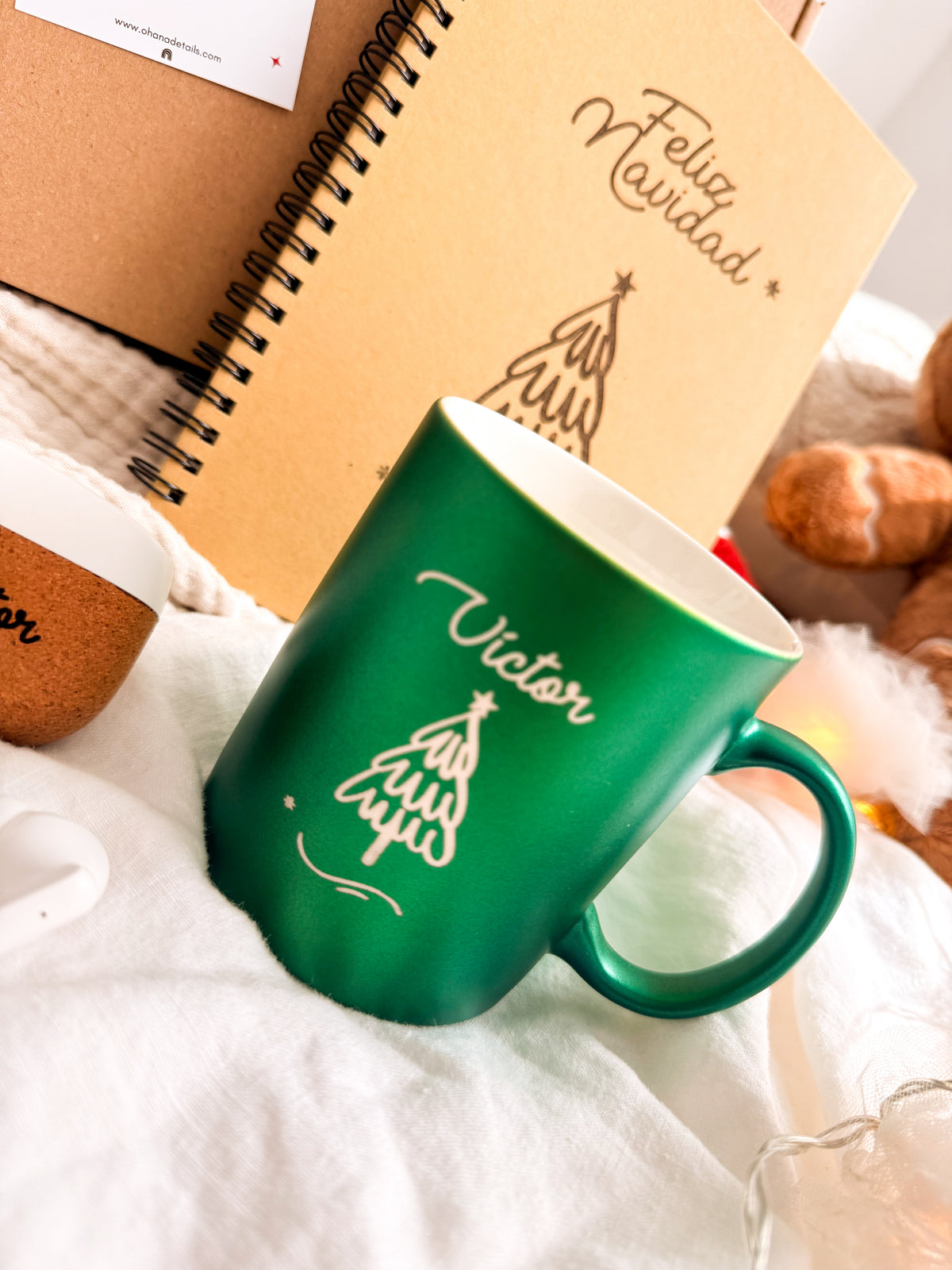 TAZA NAVIDAD VERDE BOTELLA PERSONALIZADA - Ohana Details