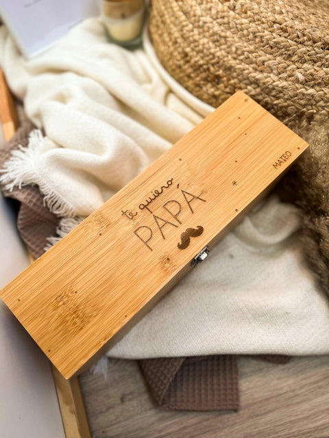 CAJA Y SET DE VINO PERSONALIZADA