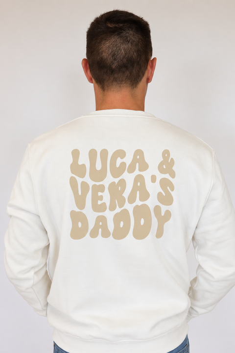 Sudadera Surfer blanca con texto beige en la espalda