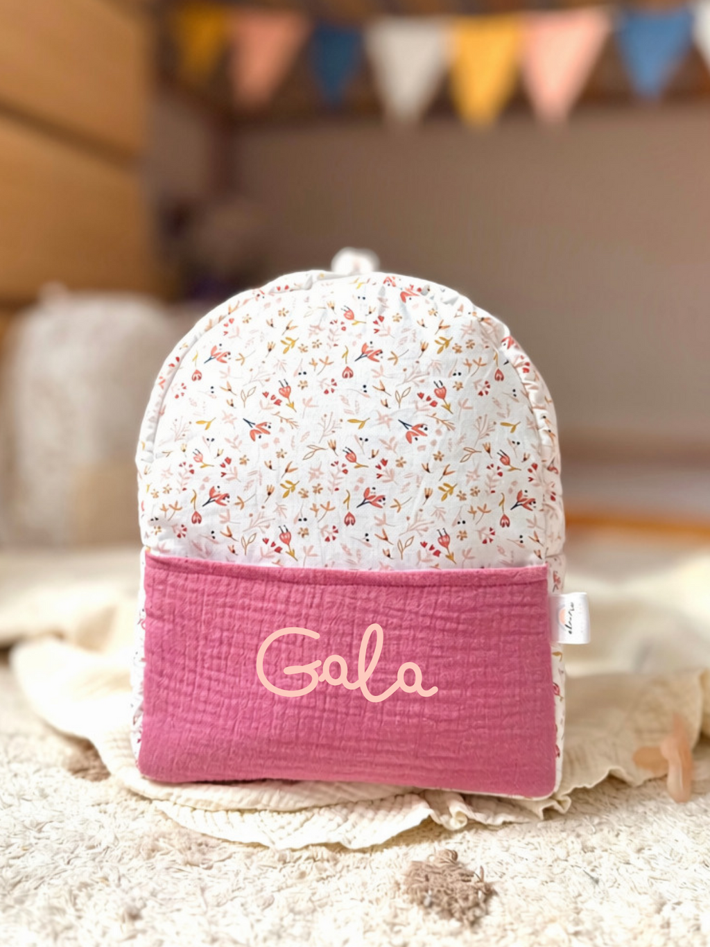 MOCHILA FLORECITAS