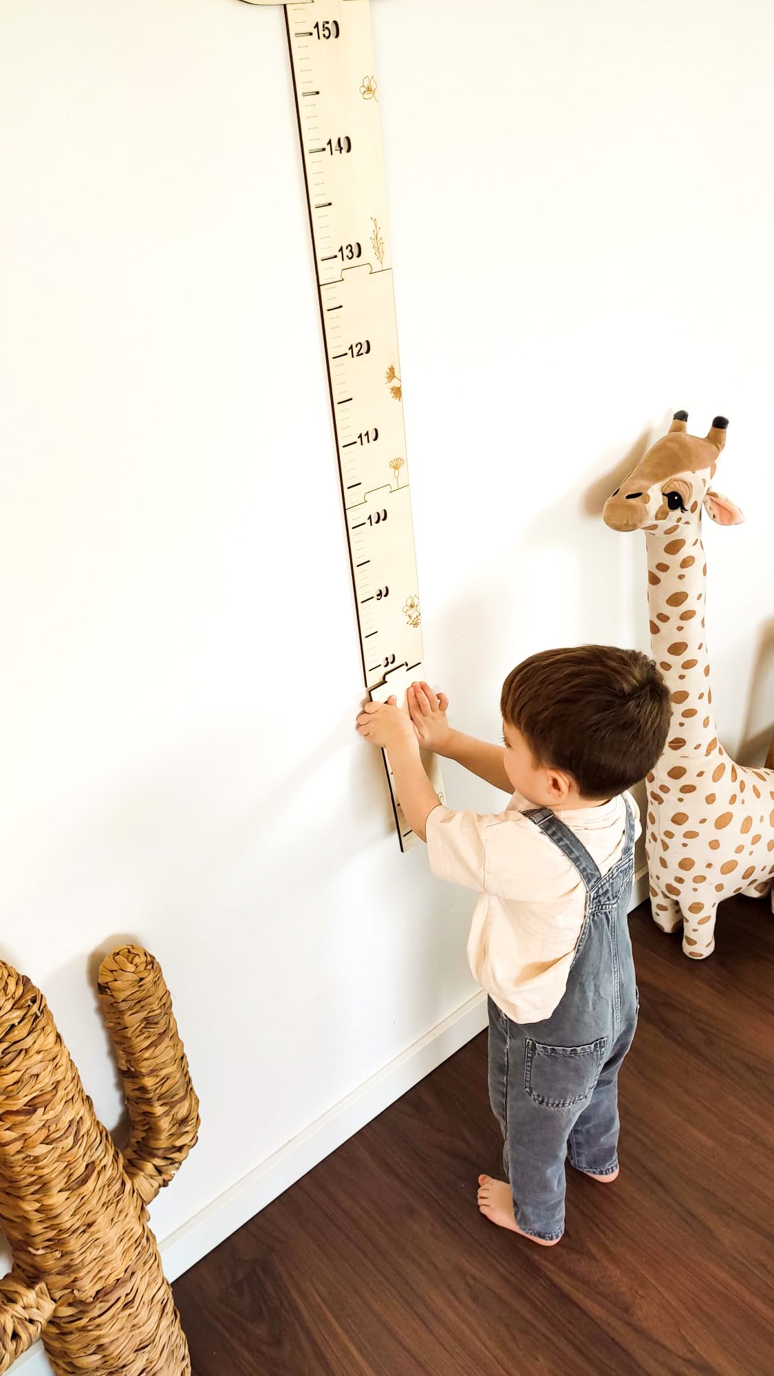 MEDIDOR INFANTIL MADERA