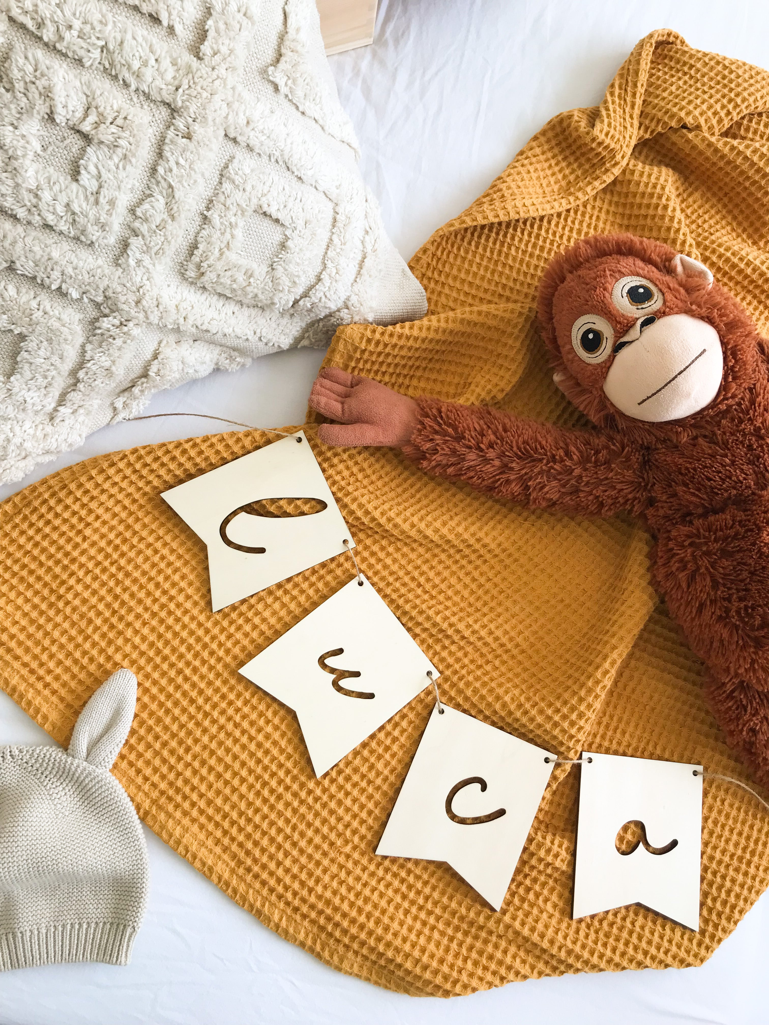 GUIRNALDA PERSONALIZADA MADERA